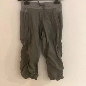 IVIVVA cropped grey athletic pants size youth 12 pockets cinch waist